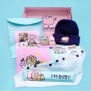 NWT Pusheen Box Winter 2022